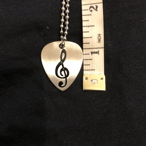 Treble clef pendant - Picture 2 of 5